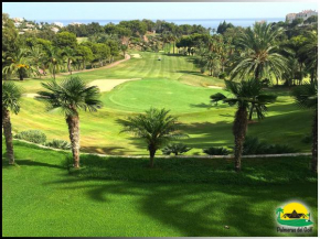 Гостиница Palmeras del Golf - Torrequebrada  Бенальмадена
